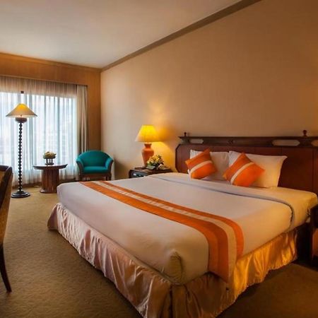 Chiangmai Grandview Hotel & Convention Center Chiang Mai Exterior photo