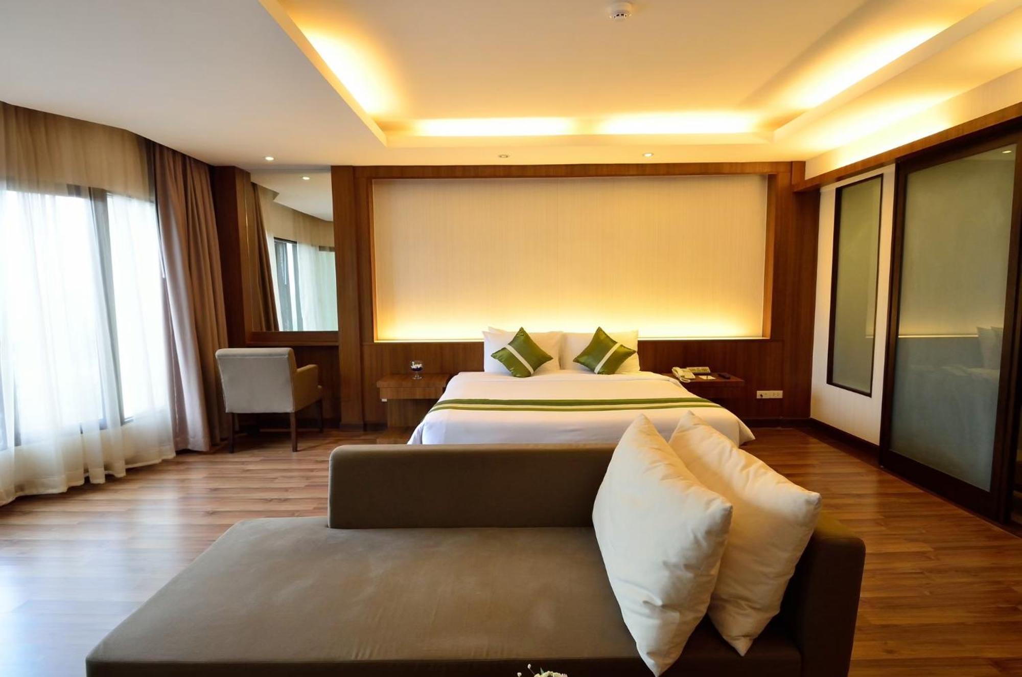 Chiangmai Grandview Hotel & Convention Center Chiang Mai Exterior photo